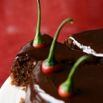 chili-suklaakakku