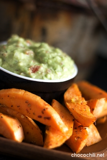 bataatit ja avokadodippi bataatit ja avokadodippi