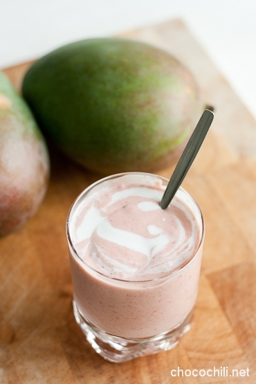 mango-vadelmasmoothie