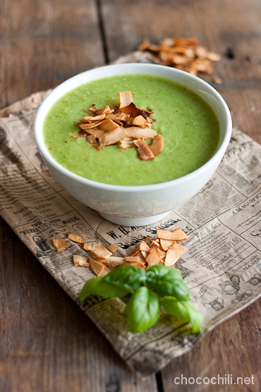 parsakaali-hernekeitto