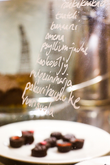 hymyrawfoodcafe2