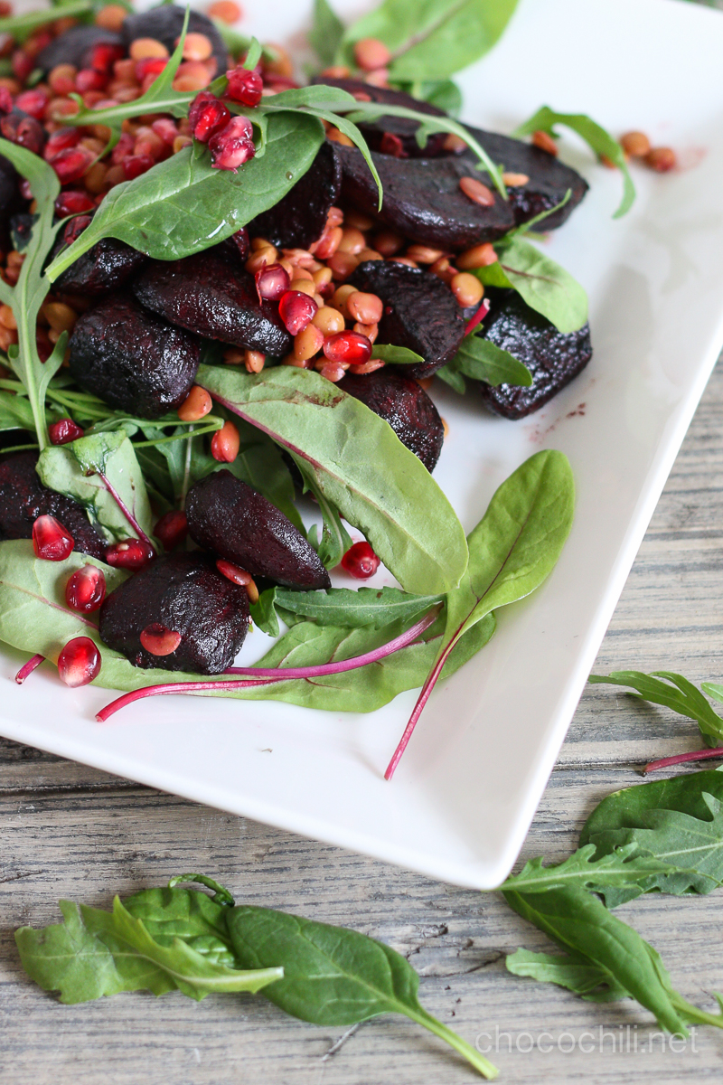 granaattiomena-linssisalaatti